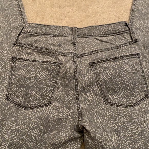 Universal Thread snake print skinny jeans - Picture 6 of 8